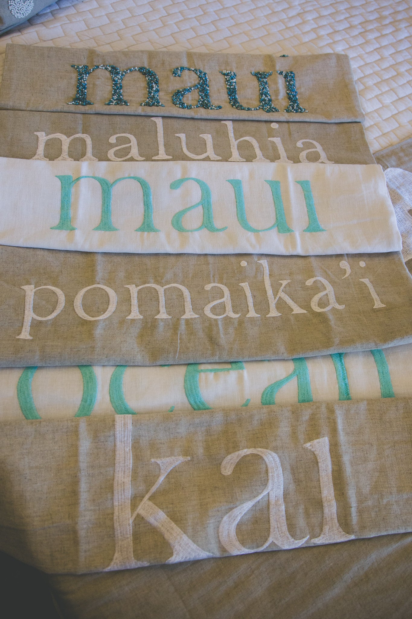 Kai/Sea | Reverse Text Small Rectangle Pillow Cover