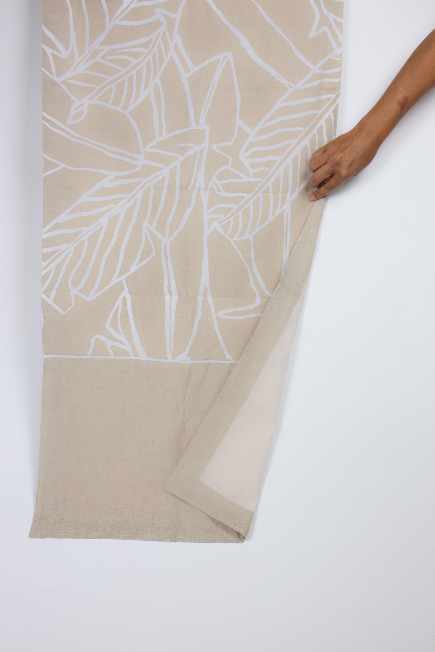 Banana Leaf Bed or Table Runner - Black or White Design