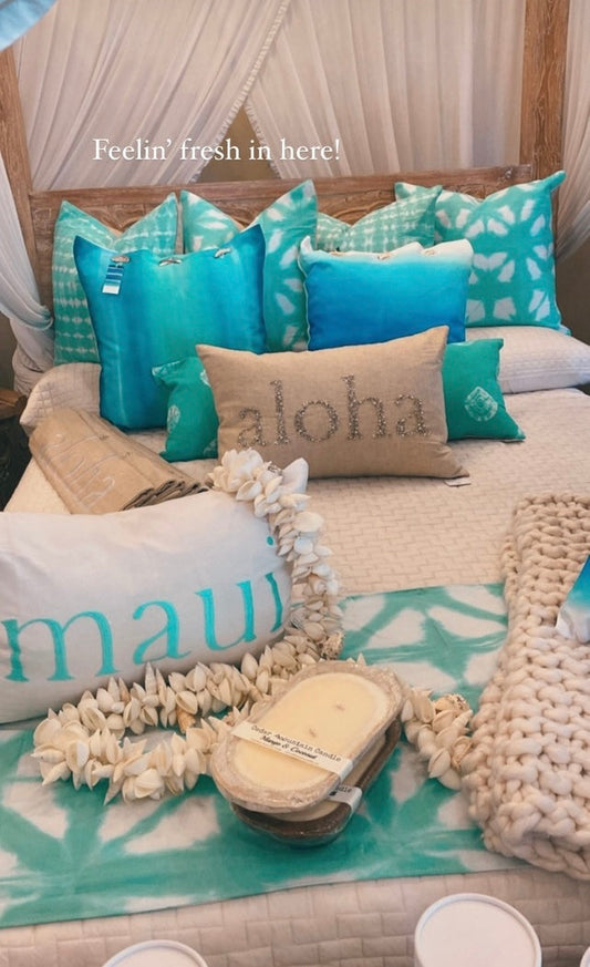 Aqua Shibori Rectangle (16 x 24) Pillow Cover